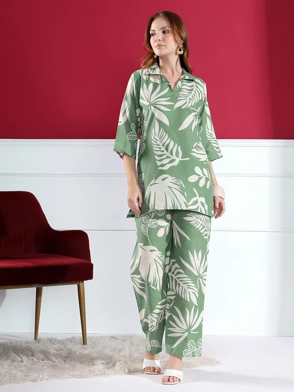 Green_Tropical_Print_Co-Ord_Set_For_Women_-_Collared_Shirt_And_Palazzo_Pants
