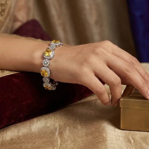 Golden_Stainless_Steel_Topaz_With_American_Diamond_Bracelet