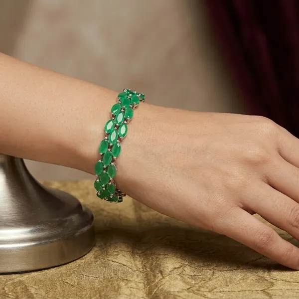 Green_Stainless_Steel_Anti-Tarnish_&_Water_Resistant_Emerald_Leaf_Shaped_Bracelet_For_Women