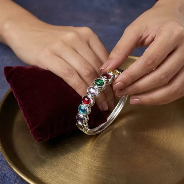 Multicolor_Stainless_Steel_Oval_Design_Stone_Bangle