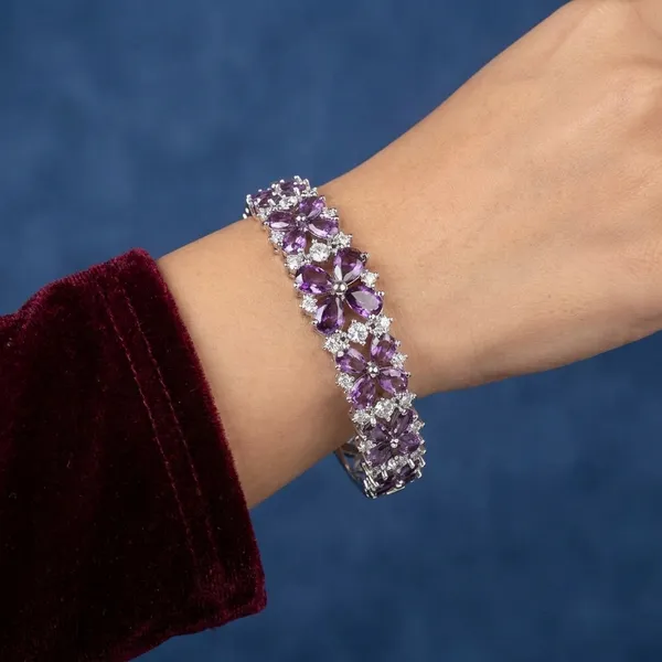 Purple_Stainless_Steel_Spinel_With_American_Diamond_Flower_Design_Stone_Bangle