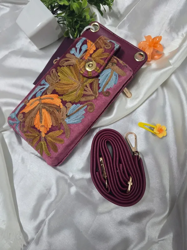 Artisanal_Flora_Phone_Clutch
