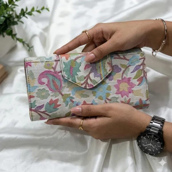 Bohemian_Embroidered_Paisley_Continental_Purse
