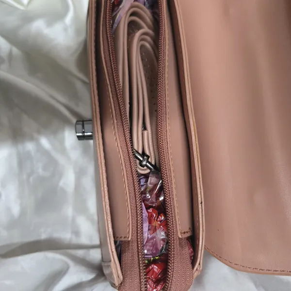 Desert_Rose_Embroidered_Handbag
