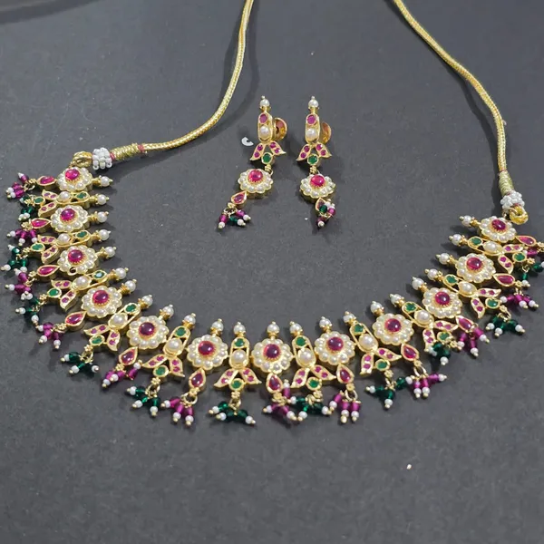 Imperial_Darbar_Floral_Necklace_For_Women