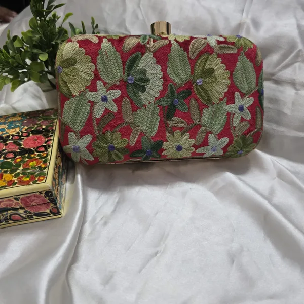 Kashmiri_Gulistan_Minaudière