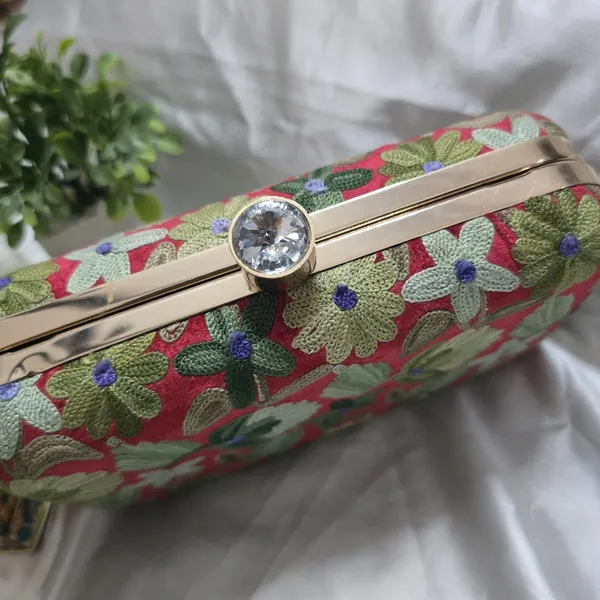 Kashmiri_Gulistan_Minaudière