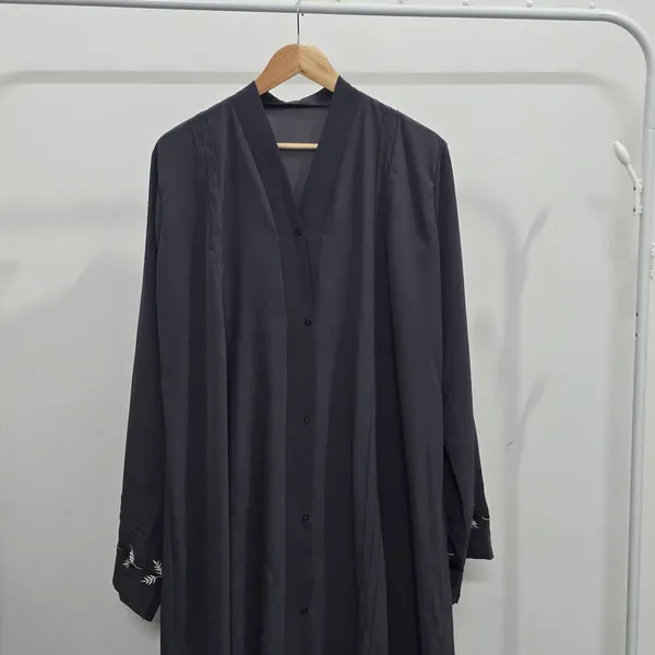 Midnight_Clover_Abaya