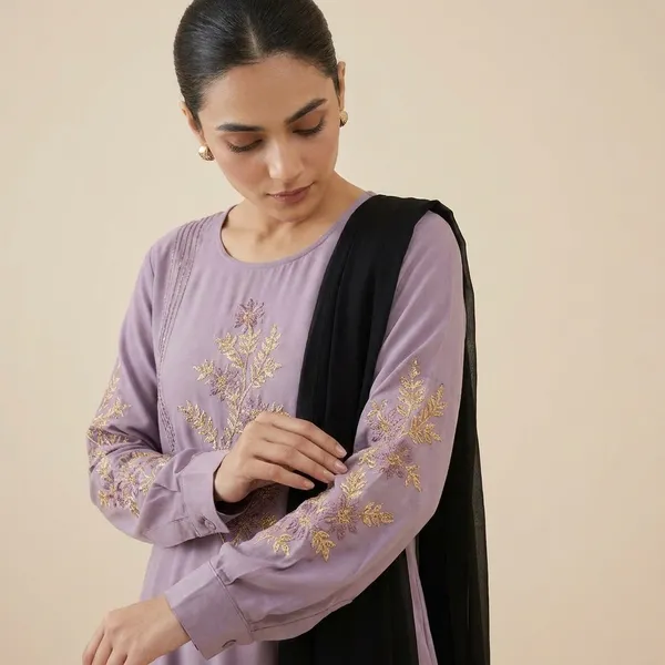 Purple_Georgette_Abaya_With_Golden_Embroidery