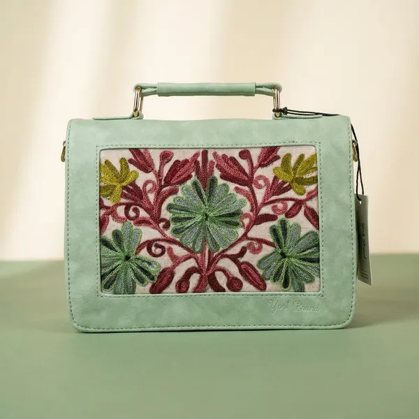 Pastel_Green_Leather_Sling_Bag_For_Women_&_Girls