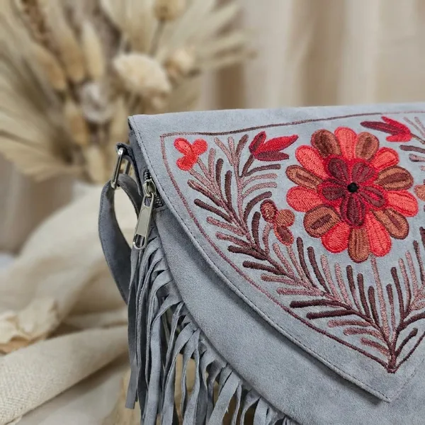 Light_Grey_Leather_Sling_Bag_For_Women_&_Girls