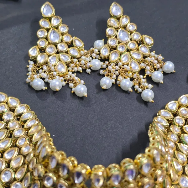 Royal_Darbar_Kundan_Ensemble_For_Women