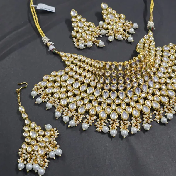 Royal_Darbar_Kundan_Ensemble_For_Women