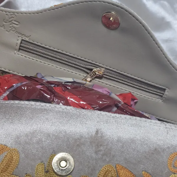 The_Dove_Grey_&_Ochre_Clutch