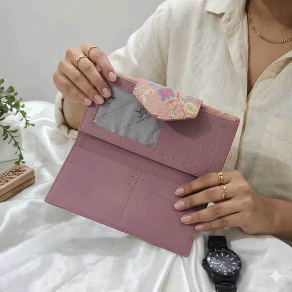 The_Heritage_Rose_Embroidered_Clutch