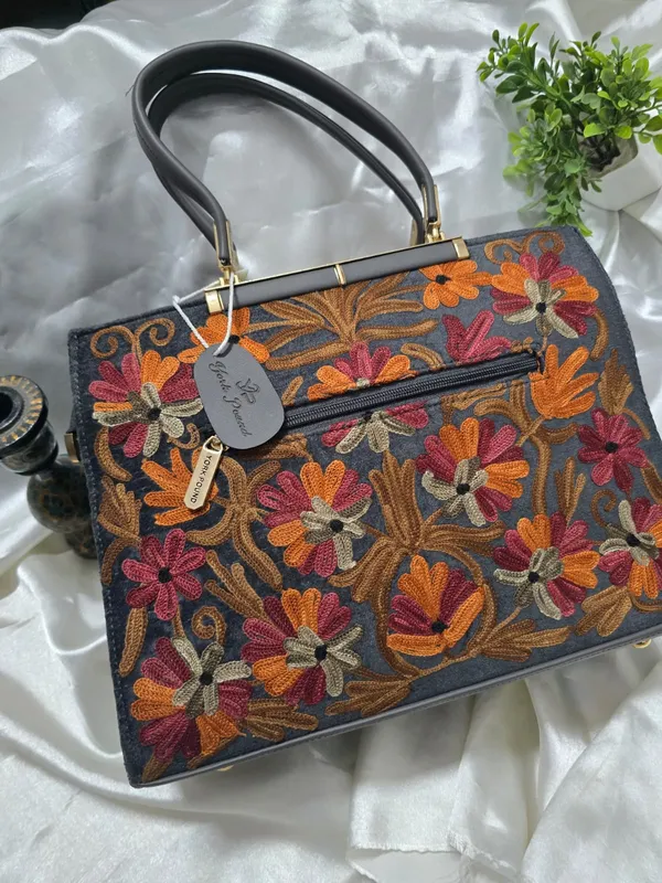 The_Nocturnal_Bloom_Gallery_Bag_For_Women