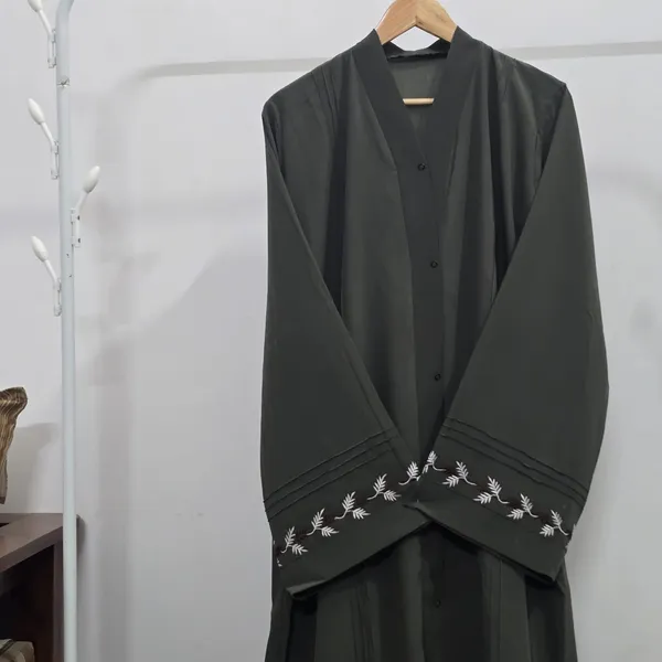 The_Twilight_Meadow_Abaya