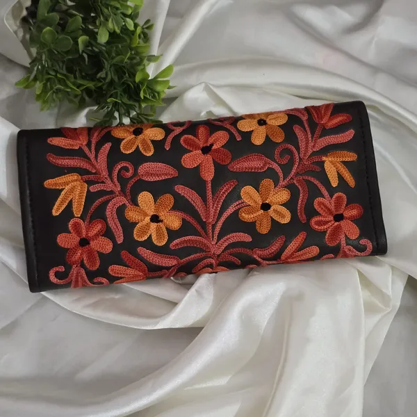 Tuscany_Petal_Embroidered_Statement_Clutch