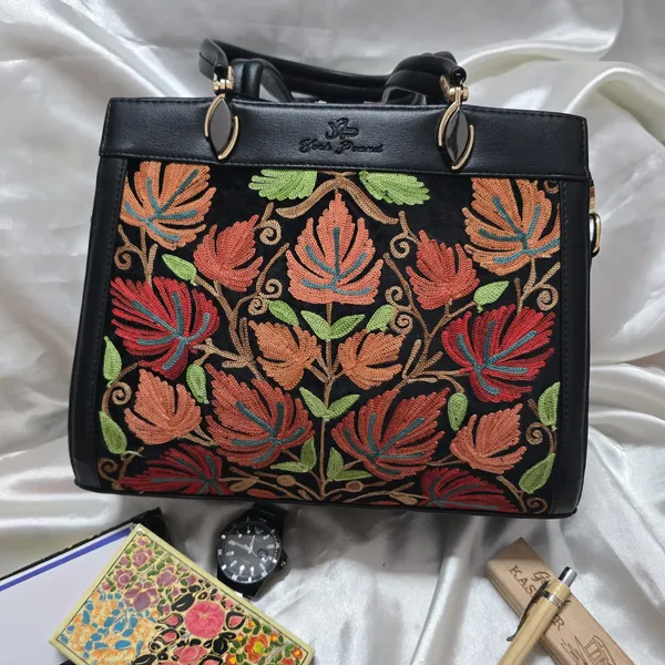 Black_Imported_Leather_Sling_Bag_For_Women