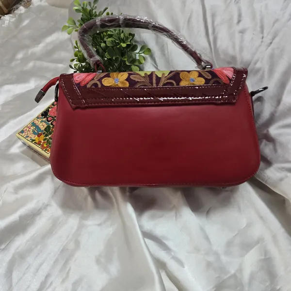 Zaira_Plum_Velvet_Top-Handle