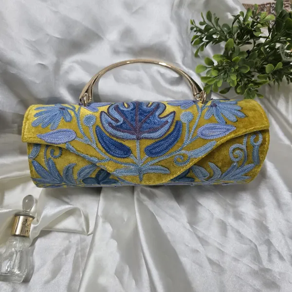 Sunlit_Noor_Embroidery_Clutch