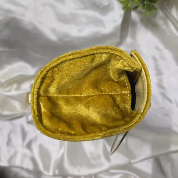 Sunlit_Noor_Embroidery_Clutch