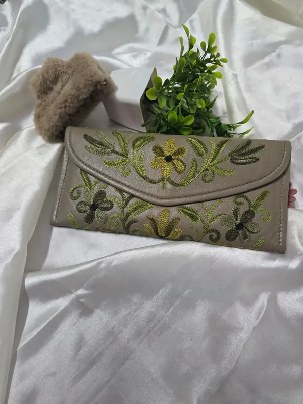 Taupe_Mushroom_Gray_Suede_Leather_Clutch