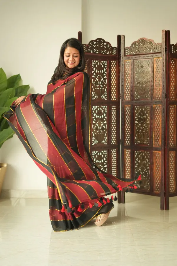 Red_And_Black_Mul_Cotton_Saree