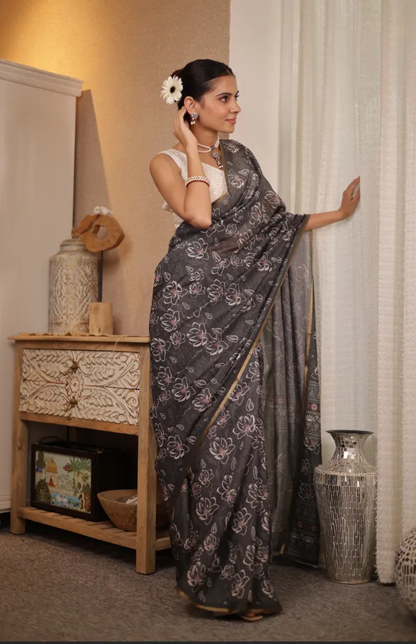 Black_Cotton_Crush_Saree