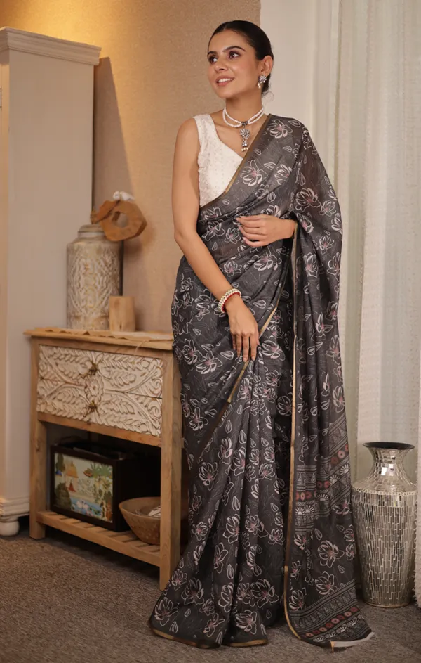 Black_Cotton_Crush_Saree