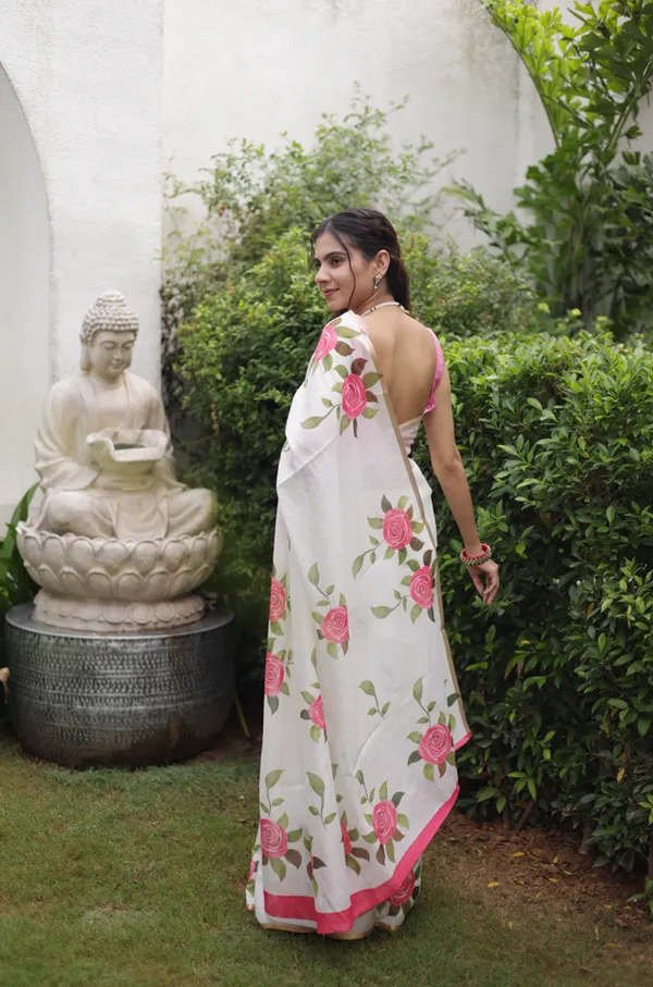 White_And_Pink_Cotton_Crush_Saree