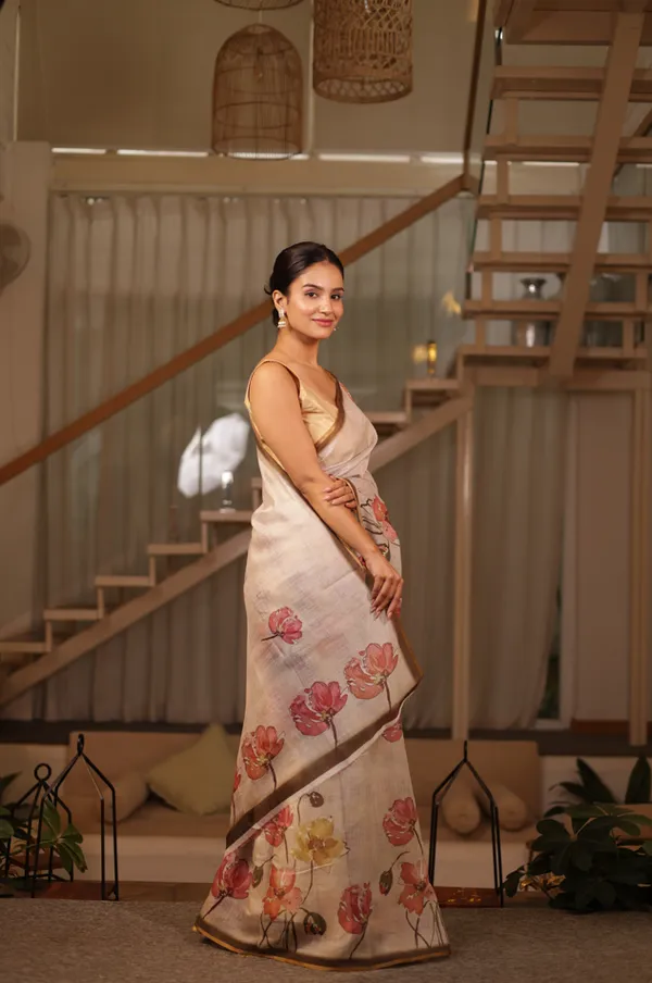 Pastel_Beige_And_Brown_Crepe_Chiffon_Saree