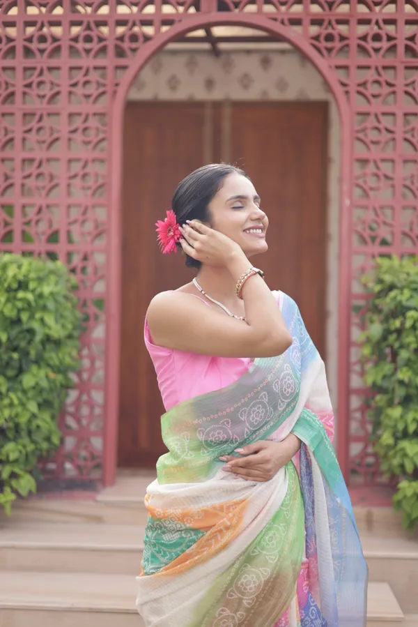 White_And_Multicolor_Kota_Doria_Saree