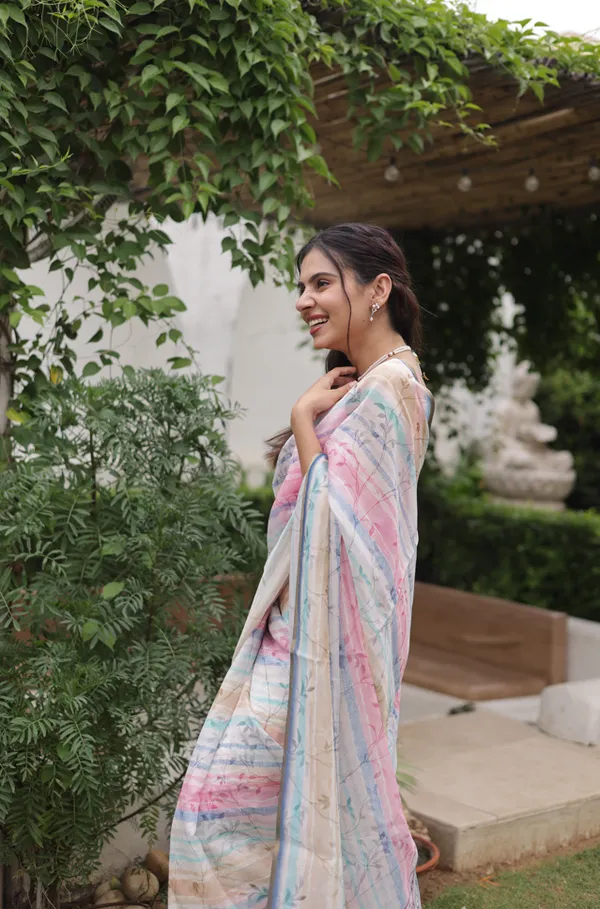 White_Cotton_Crush_Saree