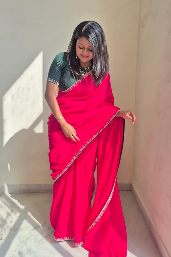 Pink_Crepe_Satin_Saree