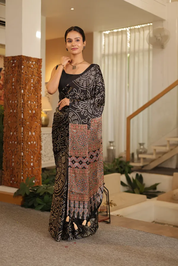 Black_Modal_Satin_Saree