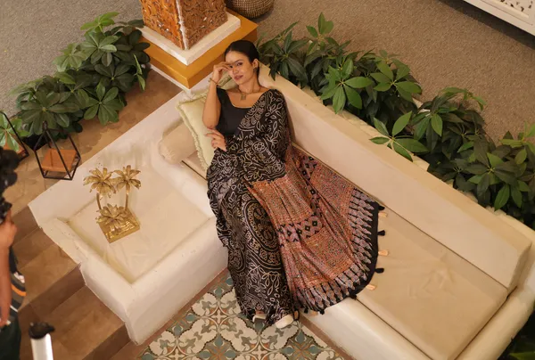 Black_Modal_Satin_Saree