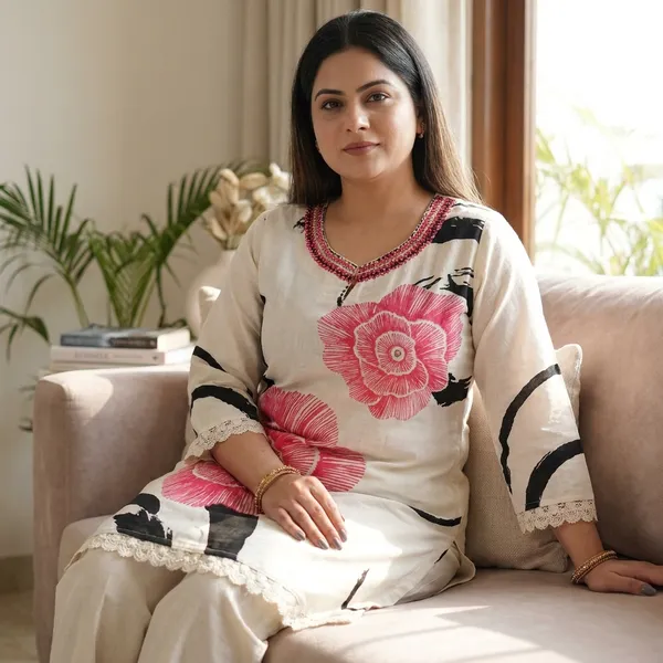 White_Floral_Print_Kurta_Set_With_Pink_Embroidered_Flowers