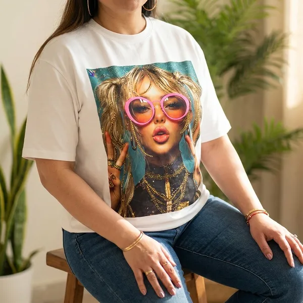 Trendy_Girl_Print_Oversized_White_T_Shirt