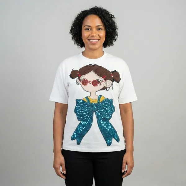 Stylish_Cartoon_Girl_Graphic_Oversized_White_T_Shirt