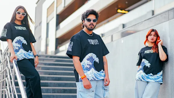 Black_French_Terry_Cotton_Oversized_Wave_Graphic_T-Shirt_For_Men_And_Women
