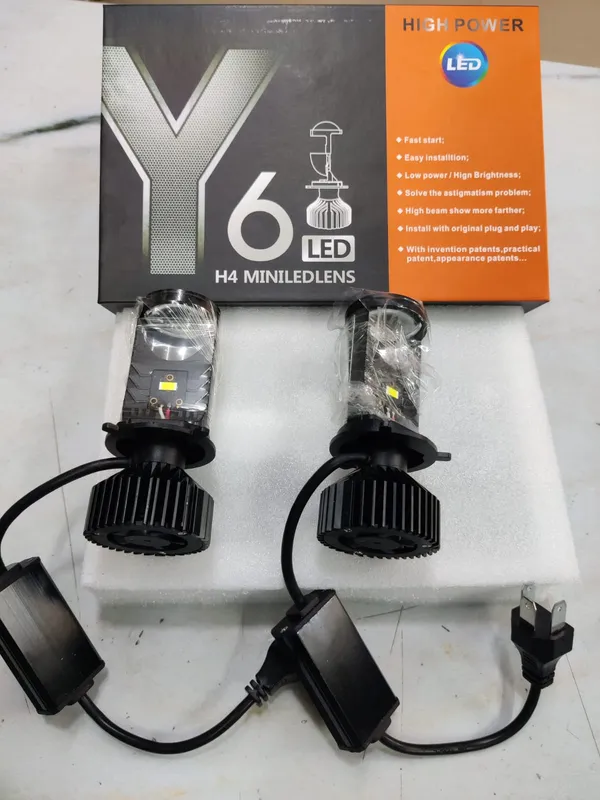H4_Mini_Projector_Led_Light