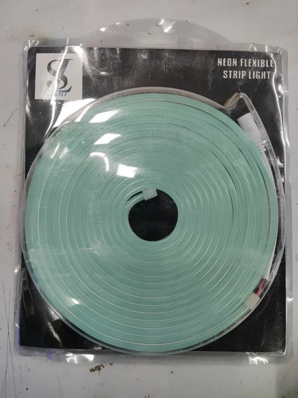 5_M_Neon_Light_Roll