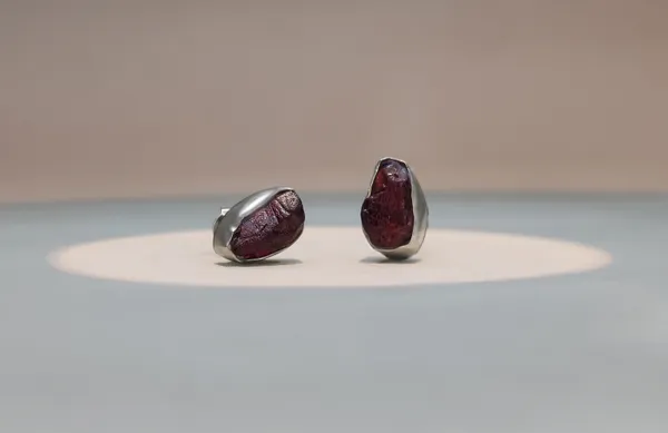 Sterling_Silver_Earring_With_Uncut_Stone