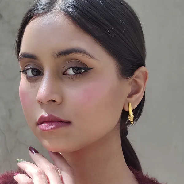Geometric_Drop_Earrings_With_Black_Cz