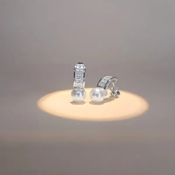 Pearl_&_Diamond_Stud_Earring