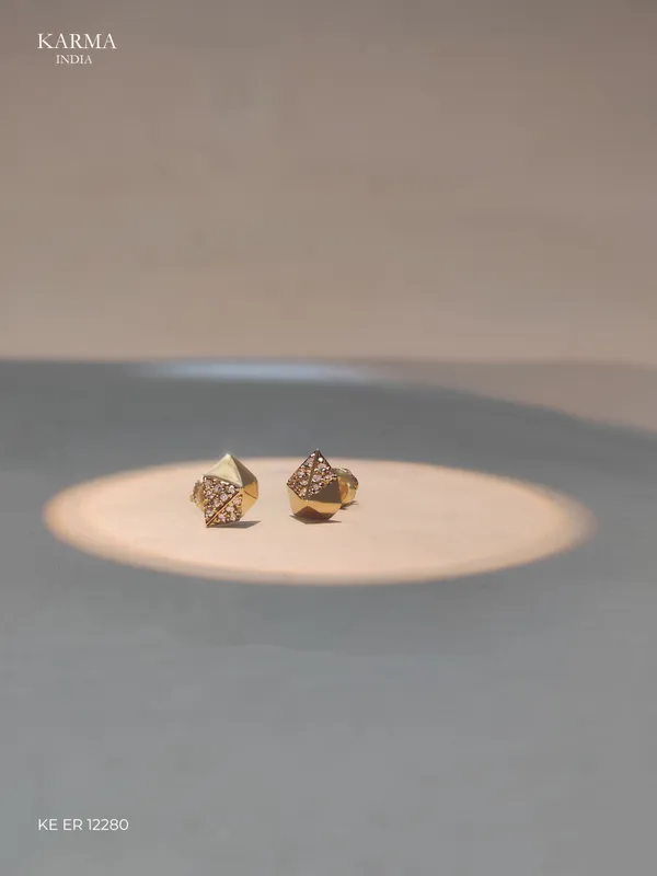 Sterling_Silver_Earring_With_Cubic_Zirconia