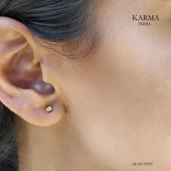 Classic_Diamonds_Stud_Earring