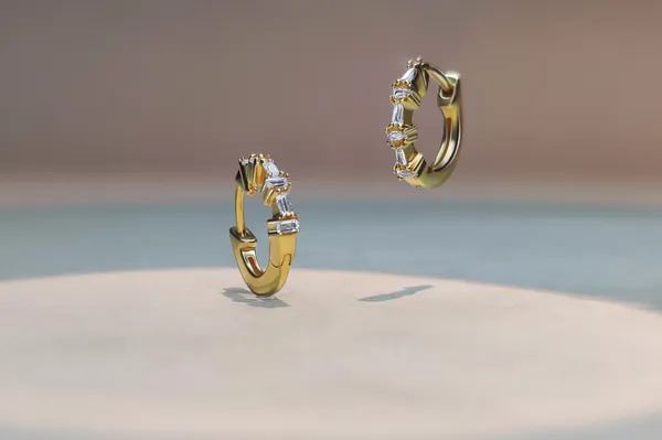 Classic_Baguette_Diamonds_Earrings