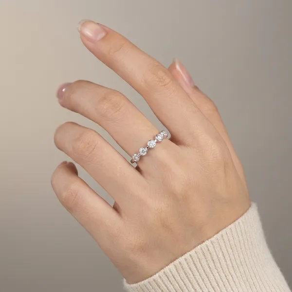 Classic_Bezel_Set_Band_Ring